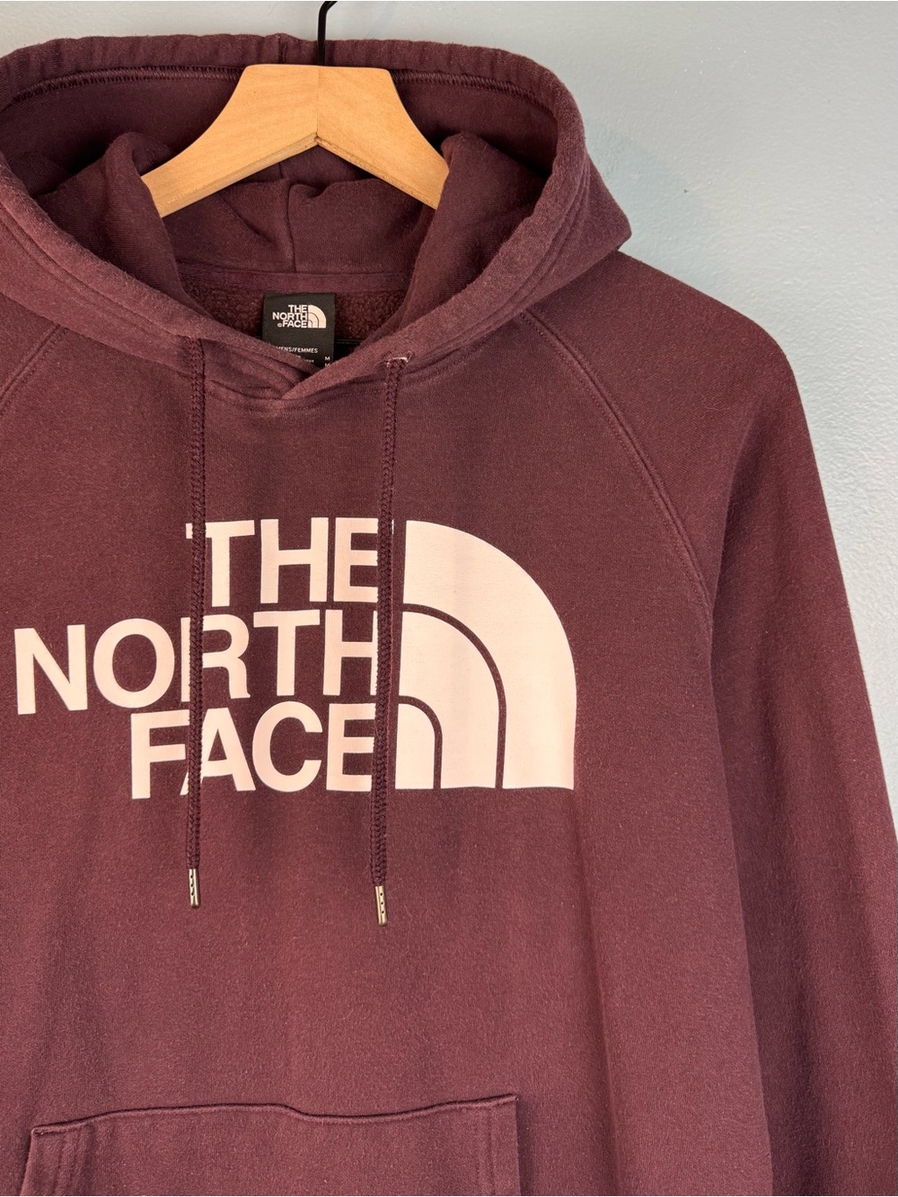 The North Face Women's Half Dome Pullover Hoodie Red Medium
